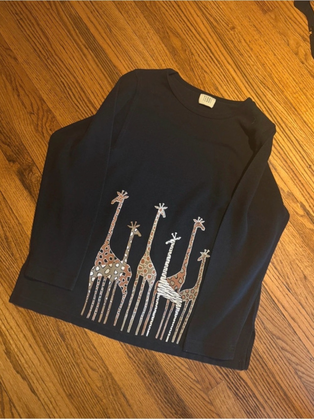Vintage Black TEDDI Long-Sleeve Top with Giraffe Graphic